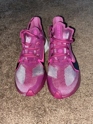 nike zoom gravity true berry