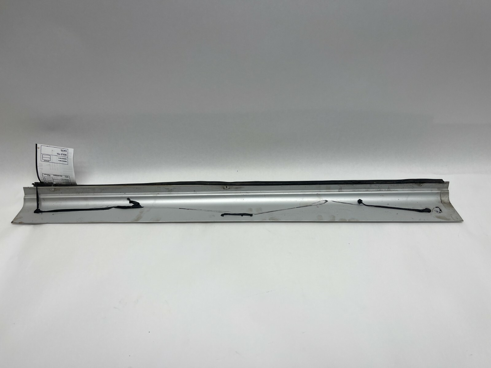 2005-2007 MASERATI COUPE PASSENGER SIDE LOWER SILL SCUFF PLATE COVER PANEL OEM