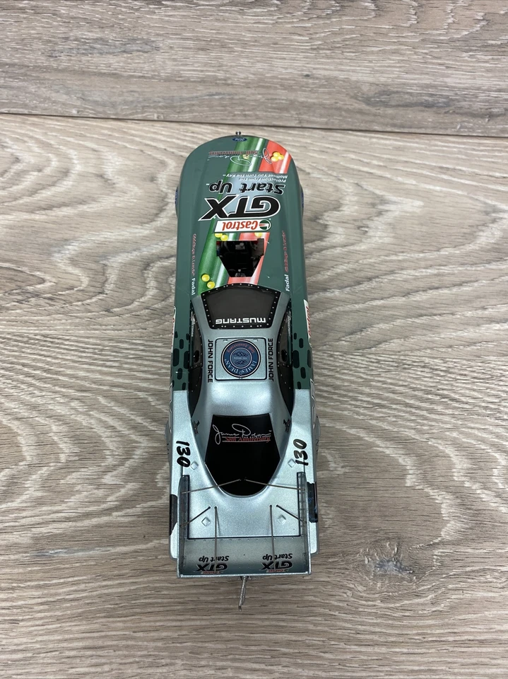 Coche divertido John Force 1/24 James Dean 50 aniversario 2005 Mustang puesta en marcha Foto 4 de 4