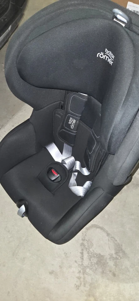 Britax Römer TRIFIX i-SIZE (76-105 cm) - Excelente Estado Usado, Excelente Valor Foto 4 de 4