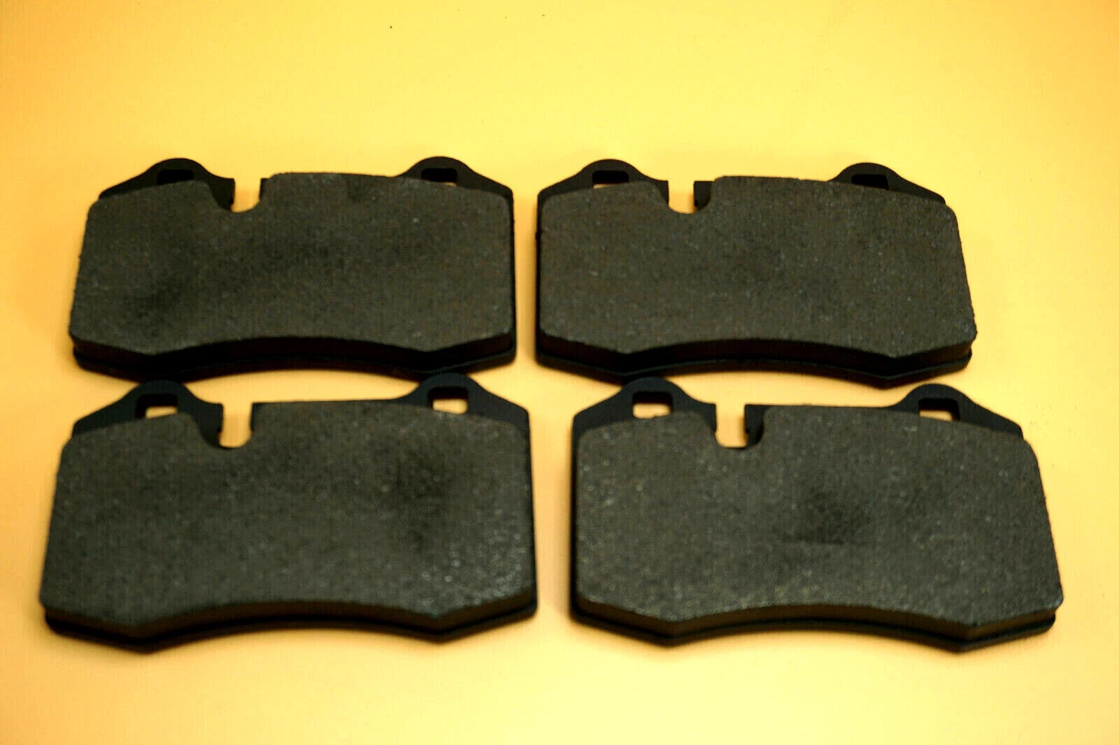 Aston Martin V8 Vantage/DB9 Rear Brake Pads 7G43-2C562-AA