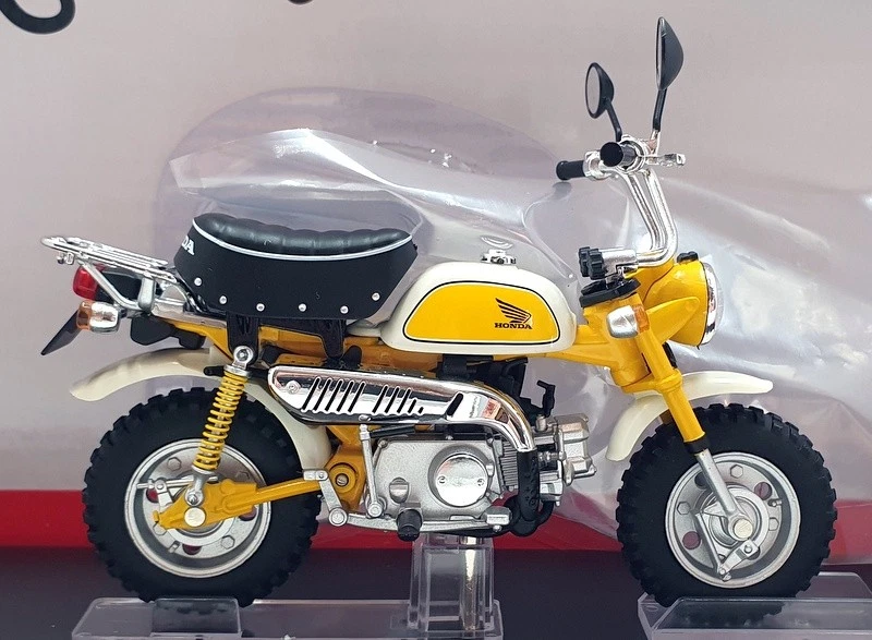 Aoshima 1/12 Scale 111277 - Honda Monkey Motorbike - Yellow - Image 3 of 4