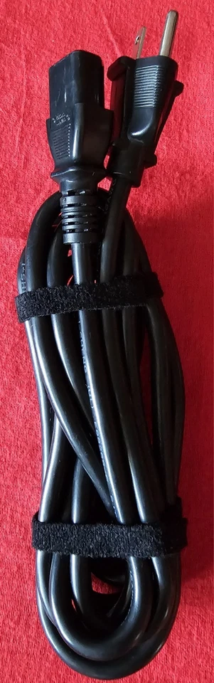 Fractal Design Edison M 750W 80+ Gold Modular Power Supply PSU- FD-PSU-ED1B-750W - Image 2 of 4