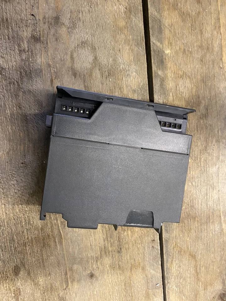 6ES7322-1FF01-0AA0 Siemens Simatic S7 PLC - S7-300 Salida Digital SM 3 - Imagen 2 de 3