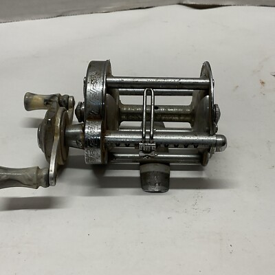 PFLUEGER AKRON NO 1895 B Vintage bait casting Fishing Reel | eBay