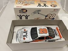 1:24th Scale 20 Tony Stewart Diecast Car By Action New In Box Year 1999