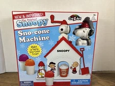 Snoopy Sno-Cone Machine CRA-Z-ART Peanuts Snow Cone Crushed Ice SNOOPY