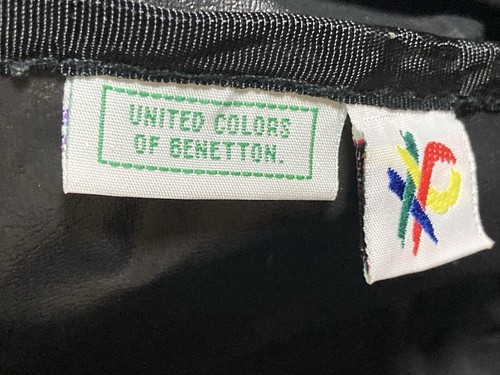 Bolso Mochila Vintage United Colors of Benetton Tamaño 16.5 x 13.0 x 6.7 pulgadas - Imagen 17 de 18