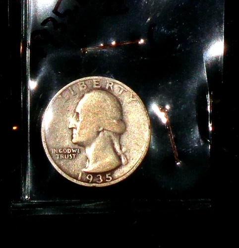 1935-D SILVER WASHINGTON HEAD QUARTER - GRADES - "GOOD"