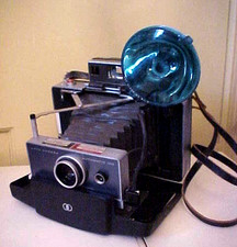 Vintage  Polaroid Automatic 100 Land Camera w/ Carry Case 1966 Untested