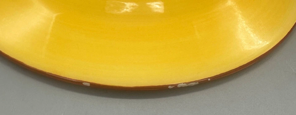 Plato de cena 2 Pier 1 KARISTAN 11 1/4” pintado a mano loza amarillo naranja en muy buena condición Foto 3 de 4
