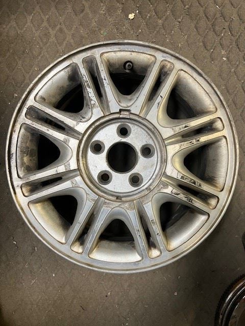 Wheel 15x6 Aluminum 16 Spoke Gold Fits 95-00 CIRRUS 144920