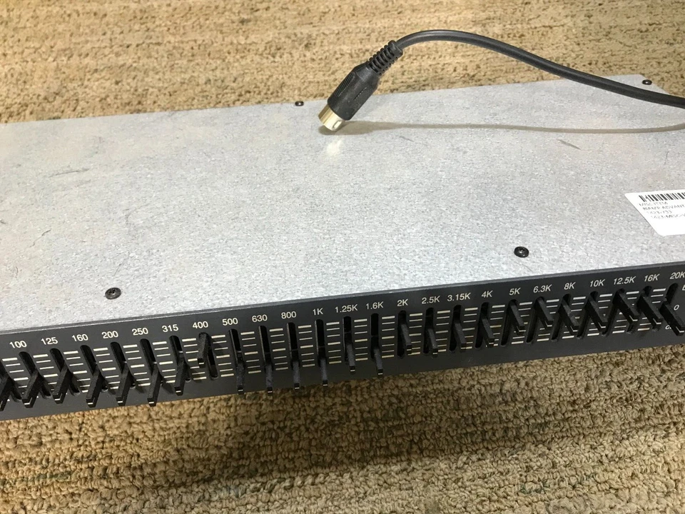 Advantage BiAmp mEQ301 Micro Equalizer Rack Mount  - NOT TESTED * - Image 2 of 4