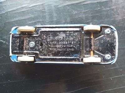 Dinky Toys 24Q Ford Vedette Bleu Métallisé, Pneus M Et Planche, Petite Gravure, France