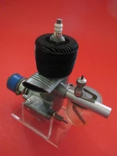 VINTAGE O&R 60 'SPECIAL' 1941 IGNITION ENGINE W/STAND & COMPLETE  BEAUTIFULL  LN