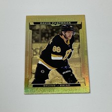 David Pastrnak Bruins 2022-23 Tim Hortons Gold Etchings Upper Deck G-8