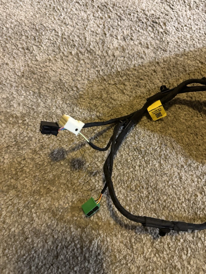 Espejo retrovisor de remolque lado izquierdo Ram 1500 2025 OEM MOPAR Foto 3 de 3