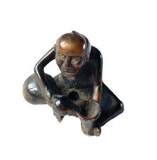 ANTIQUE / VINTAGE SIGNED AMBER ? NETSUKE FIGURINE, 2.6 CMS TALL