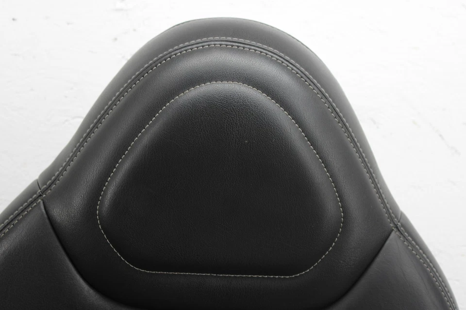 Juego de asientos de cuero negro Saturn Sky 2007-2010 OEM MC109 Foto 2 de 4