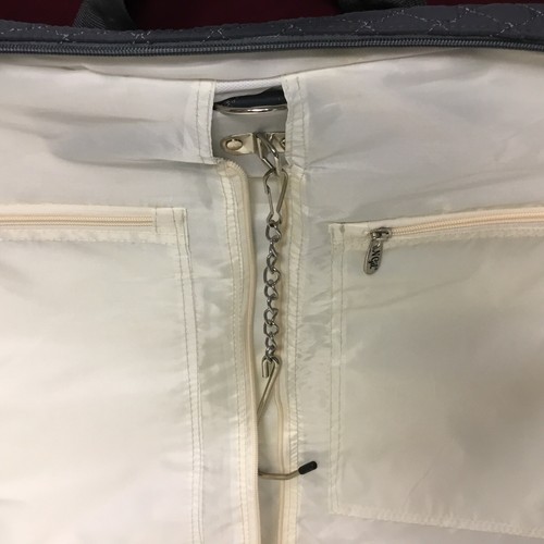 New NGIL Garment Bag in Solid Quilt Gray - Picture 5 of 7