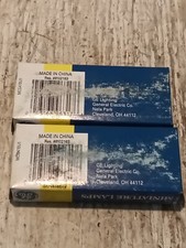 LOT OF 2 PR-18 Clear Miniature Lamp Bulb Free Shipping Free Returns - SP249 