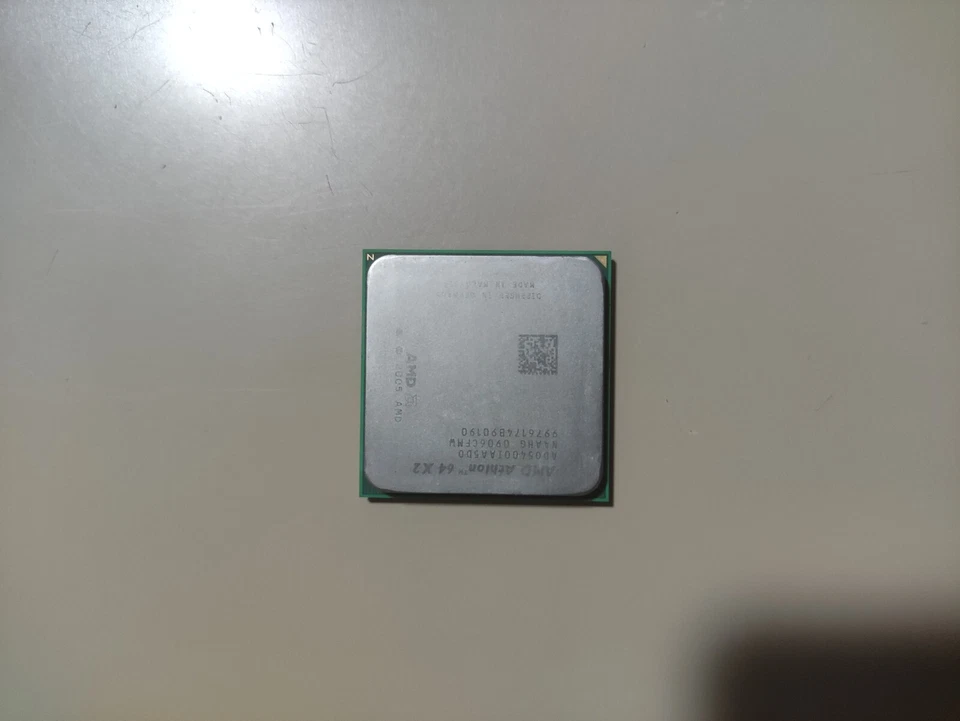 Cpu AMD Athlon 64 X2 Socket AM2 - Immagine 2 di 2