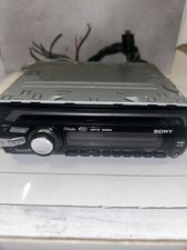 Reproductor de CD/MP3 en tablero Sony CDX-GT430IP