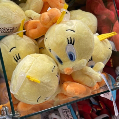 Six Flags Magic Mountain Looney Tunes Tweety Bird 8'' Plush New