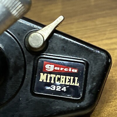 Vintage spinning fishing reel Garcia Mitchell 321 Reel France #4