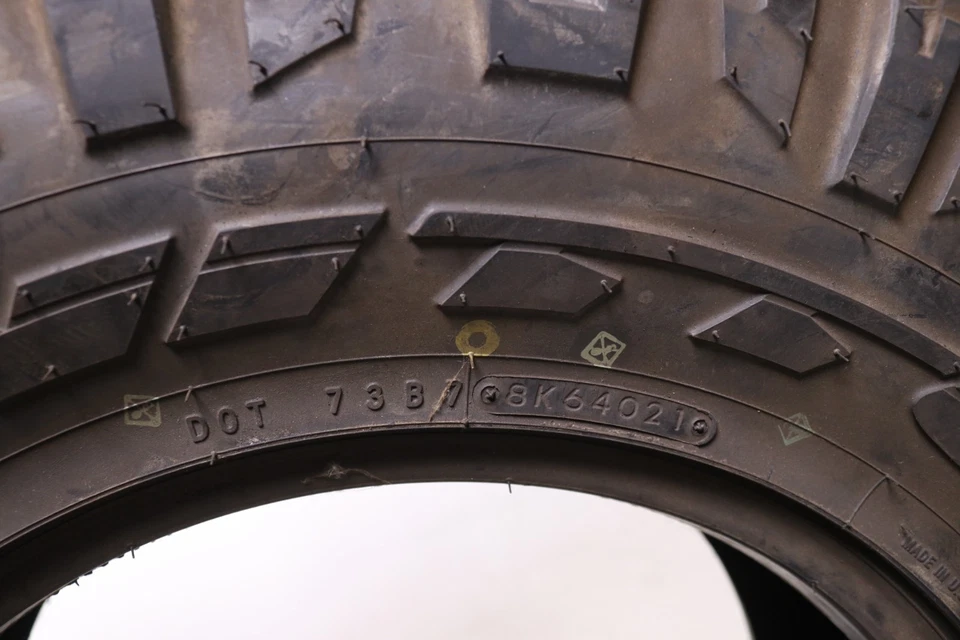 Pinza Nitto Ridge Despegue LT 305/70R17 - 121/118Q - 16/32 Sin Reparaciones Foto 4 de 4