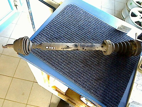 Antriebswelle Rechts Vorne AYP SB VW Passat 1.6 Turbo 59 KW 80 PS 124820 Km