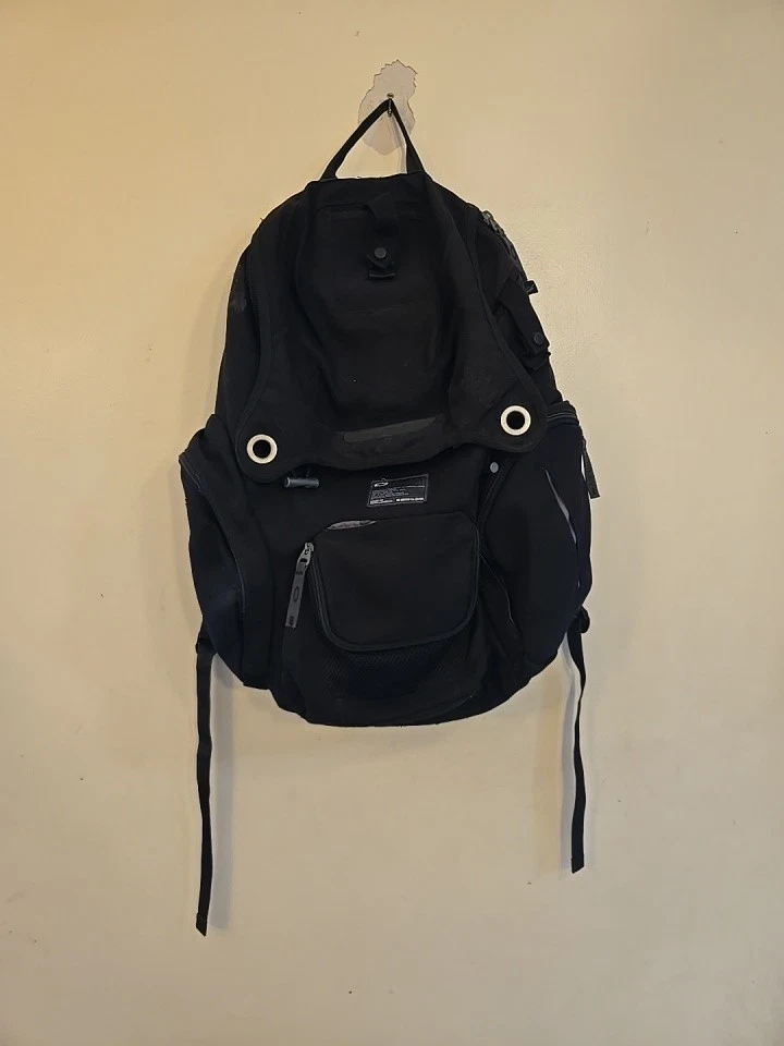 バッグ 00s Oakley backpack Oakley Backpack Medium Bags for Men for sale | eBay