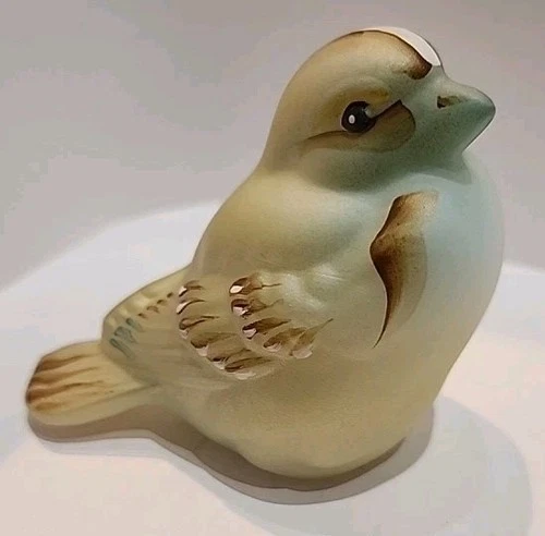 FENTON ART GLASS WHITE OPAL NATURAL SPARROW HAND PAINTED SIGNED BIRD SILVER LBL