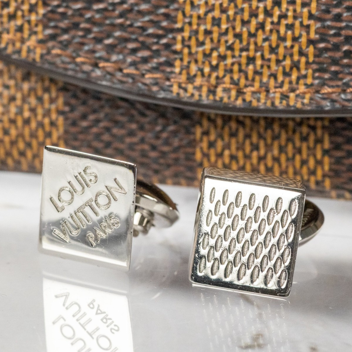 LOUIS VUITTON Damier Cufflinks M61975 Square With Case Gift