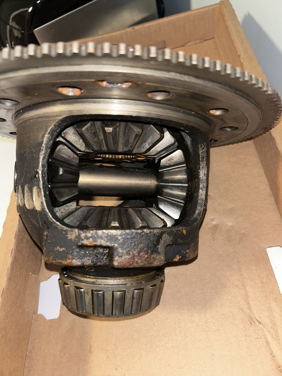 87-97 Ford F-Super duty - F-450 Rear Axle Diff Carrier dana 80