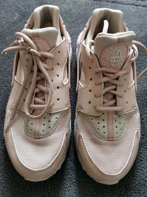 nike huarache blush pink