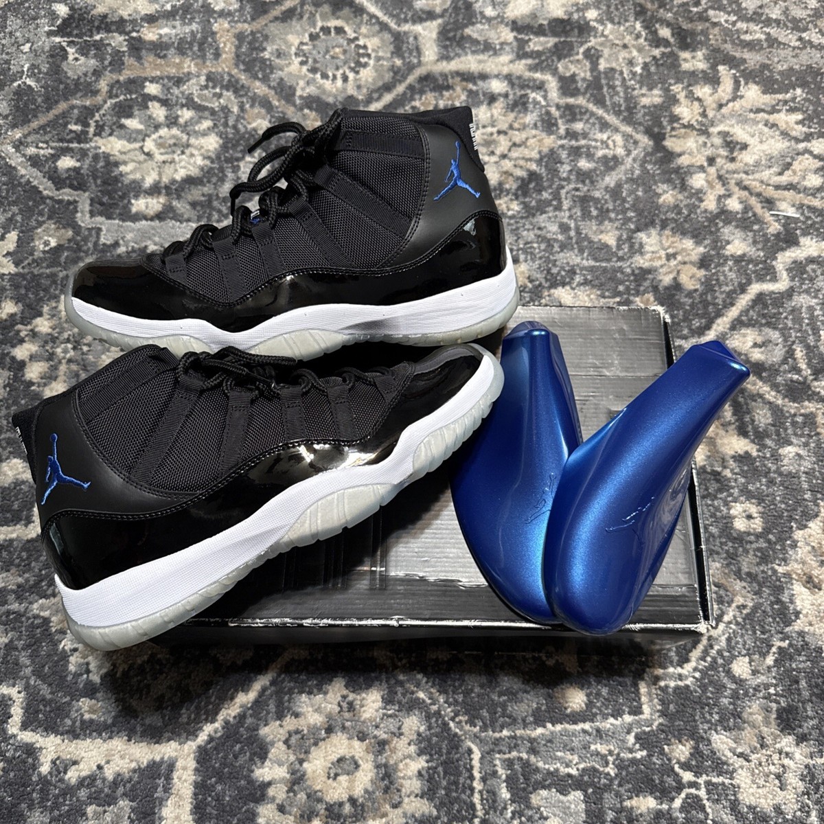 jordan 11 space jam 09
