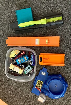 Awesome Vintage Lot of 1990's Mattel Hot Wheels Track and Playsets