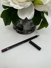 Mac Lip Pencil Lipliner BEET - Full Size 1.45 g / 0.05 Oz. New