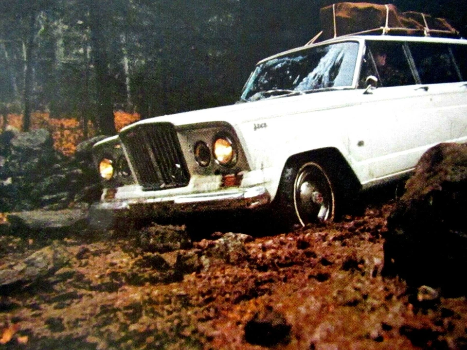 Jeep Wagoneer 1965 vintage dos veces la tracción anuncio impreso original 8,5 x 11" Foto 3 de 4