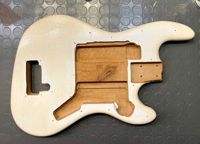HOFNER 175 - 176(?) VINTAGE BODY ZWEIFARBIG SCHLANGENLEDER TOLLE FORM
