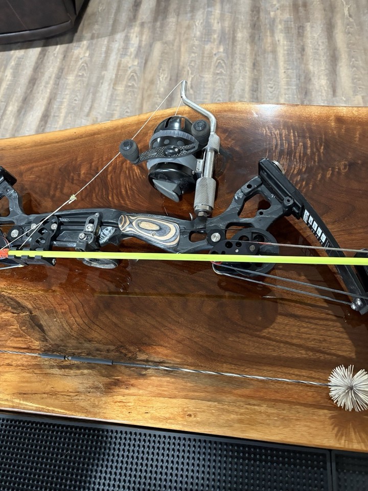Oneida Eagle Osprey Graphite Black RH Long 28