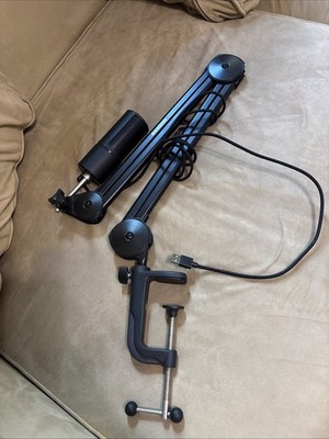 Razor Seiren X Black USB Streaming Microphone built-in Shock Mount. 