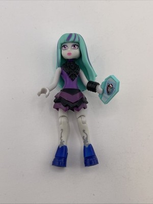 Monster High Mega Bloks Twyla Poseable Mini Figure With Accessories