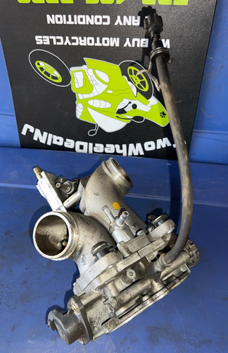 2002-2004 Honda VTX 1800 VTX1800S Throttle body intake manifold - Picture 1 of 11