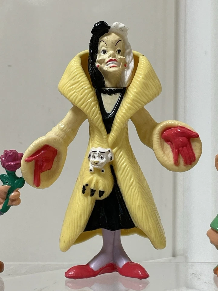 Figuras vintage clássicas da Disney Bullyland 2 dos 7 anões e Cruella De Ville - Imagem 4 de 4
