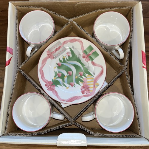 Sango "Home for Christmas" 12 Piece Set Dinner Plates Cups Saucers - Indonesia