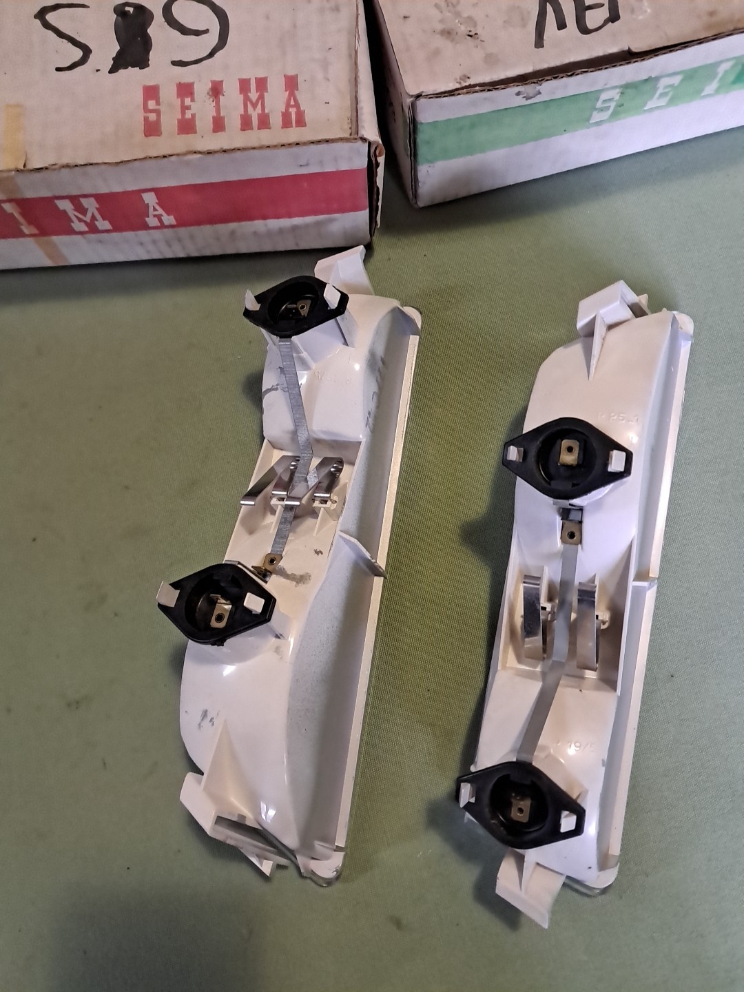 2 clignotants avant Seima calandre 4 phares Citroën GS export - 4