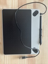 Wacom Intuos CTL-490 Graphics Tablet White, working, with all accessories
