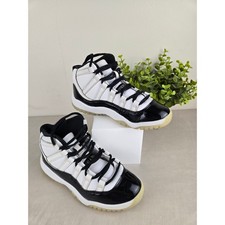 Jordan 11 Retro Gratitude White Black Metallic Gold 378039-170 Kids Size 1Y